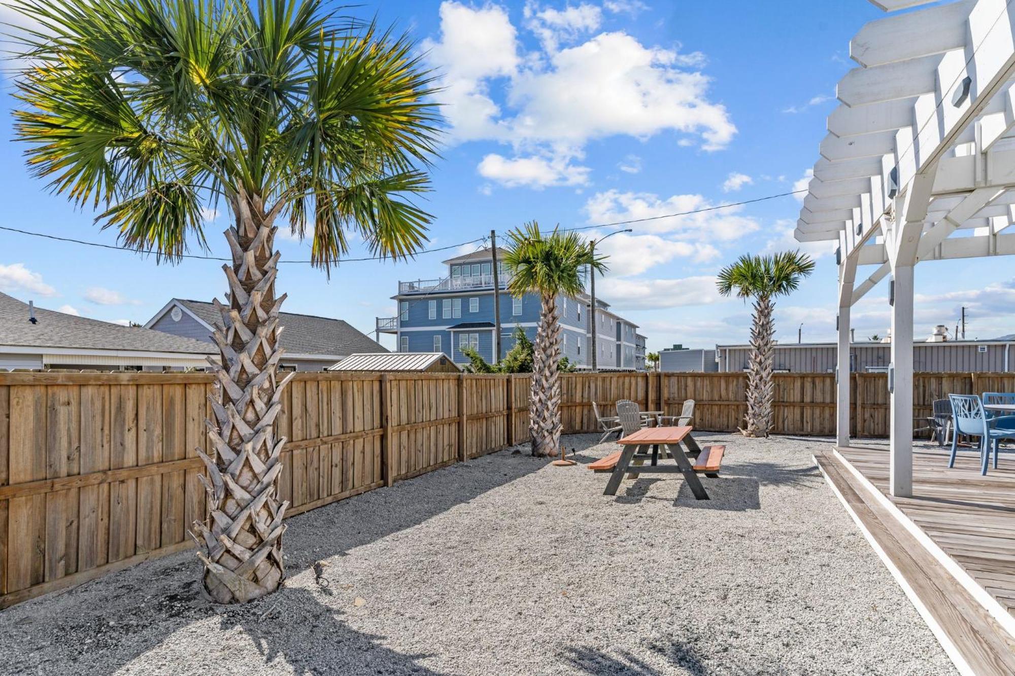 Loggerhead Inn And Suites Surf City Eksteriør billede