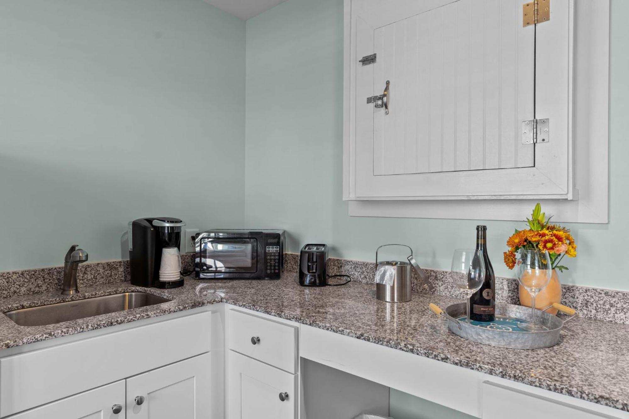 Loggerhead Inn And Suites Surf City Eksteriør billede